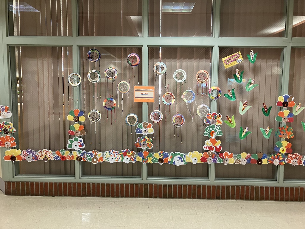 Thanksgiving window by students
